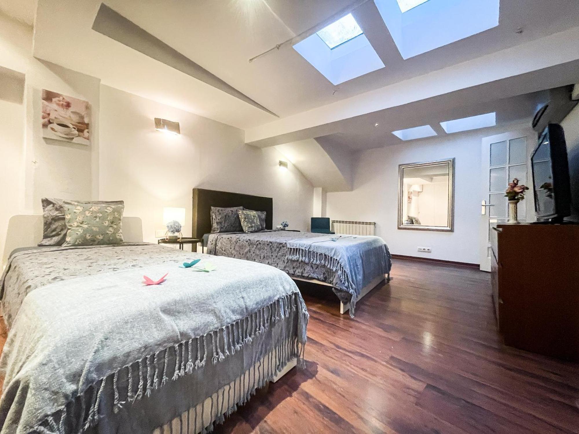 By Born Rooms Барселона Екстериор снимка